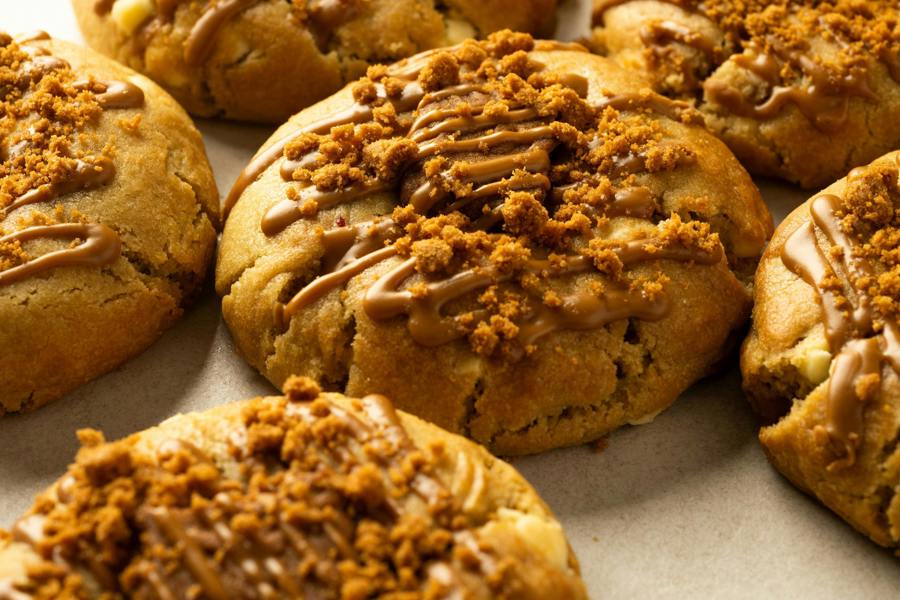 Eggless Stuffed Cookie Selection Box – 6 Mixed Cookies