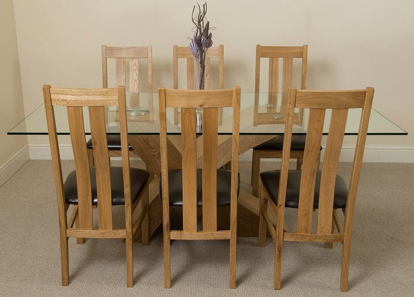 That's Furniture Valencia Oak Large Glass Dining Table & Princeton Oak Chairs