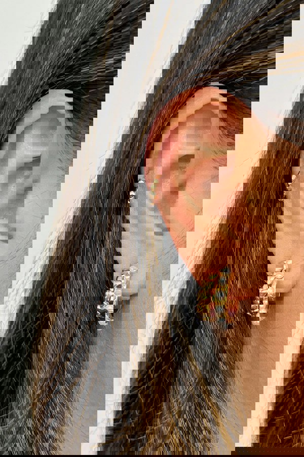 SVNX Heart Pearl Huggie Earrings