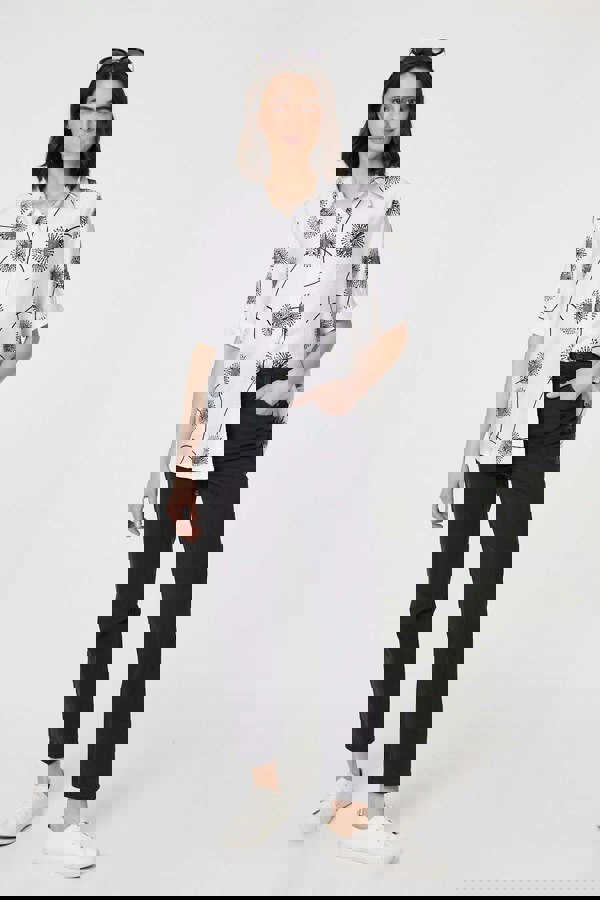 White | Printed 1/2 Sleeve Button-Up Shirt
