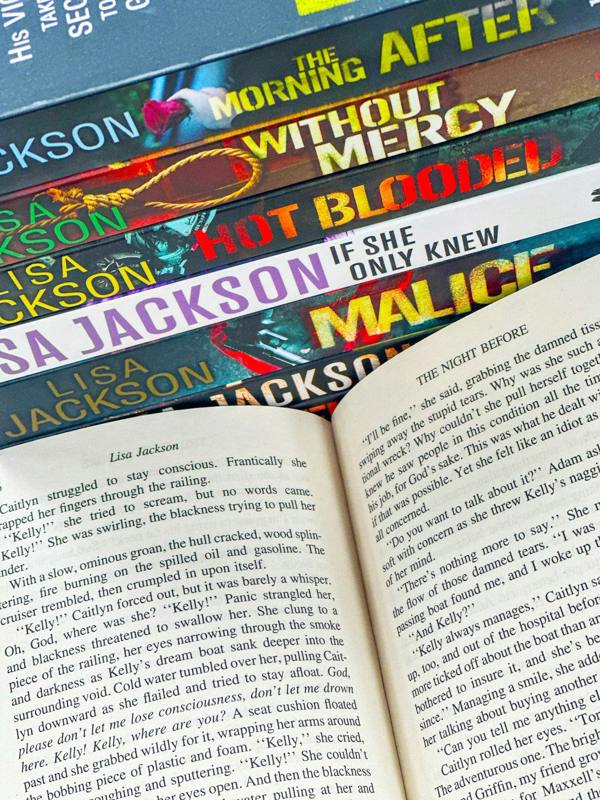 Lisa Jackson 8 Books Set (The Night Before, The Morning After, Without Mercy, Hot Blooded, If Only She Knew, Malice, Expecting to Die, Tell Me)