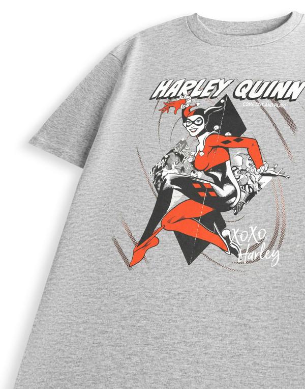 DC Comics Harley Quinn Unisex Grey XOXO Harley Short Sleeved T-Shirt