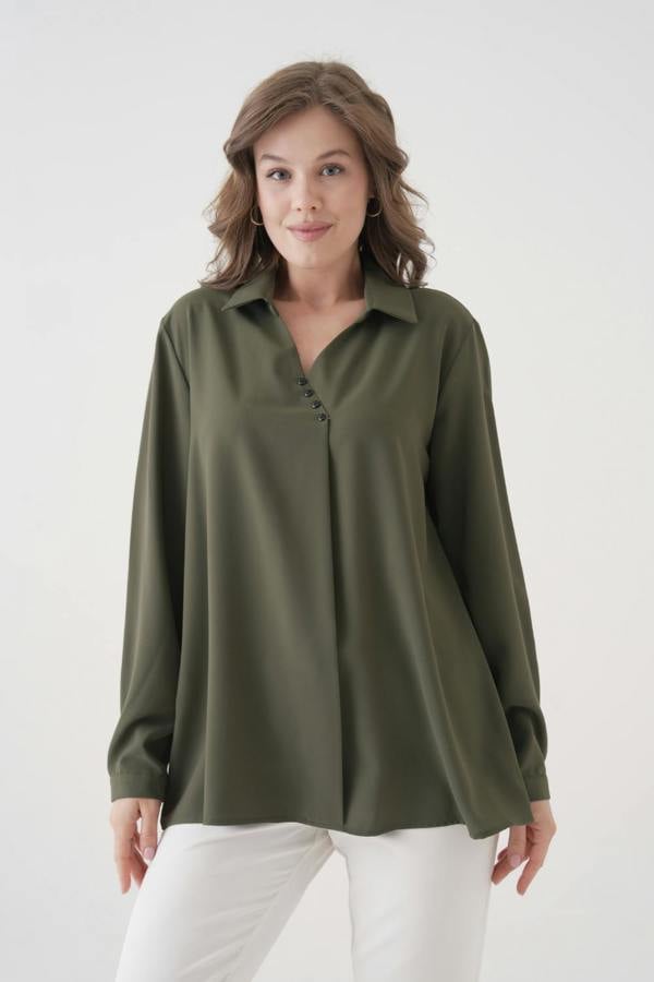 Hoxton Gal Relaxed Fit Long Sleeves Blouse in Khaki