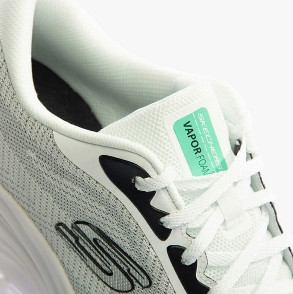 Skechers 150028/WBK VAPOR FOAM - SMOOTH RIDE Womens Trainers White/Black