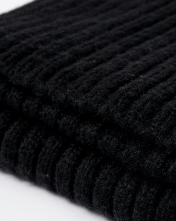 HUGO Zasgo Mens Beanie and Scarf Gift Set  - Black 001