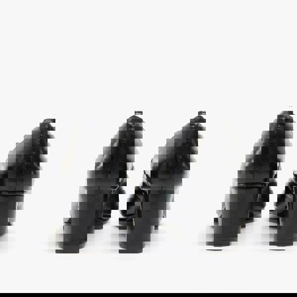 1582560588-53830900.jpg