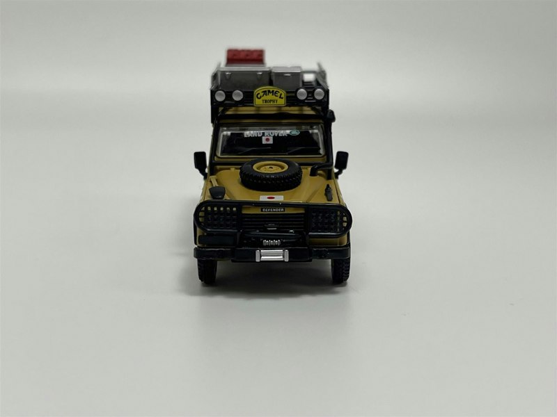 Mini GT Land Rover Defender 110 1989 Camel Trophy Amazon Team Japan 1:64 Mini GT MGT00751R