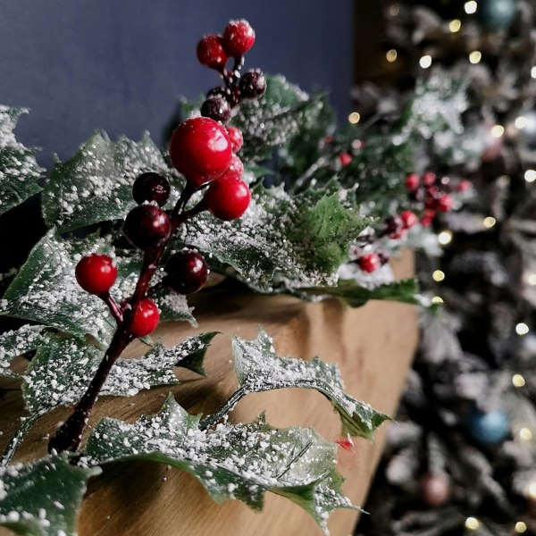 Samuel Alexander 1.8m Frosted Green Holly Leaf & Berry Glitter Garland Christmas Decoration