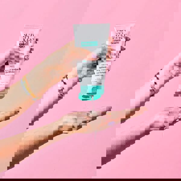 Super Facialist Clear Skin Pore Clarity Exfoliator 150 ml