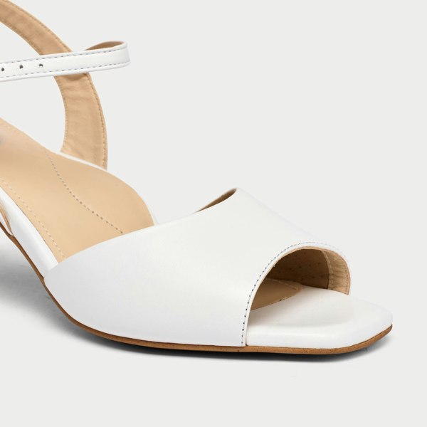 glenda white leather heel with diamante buckle