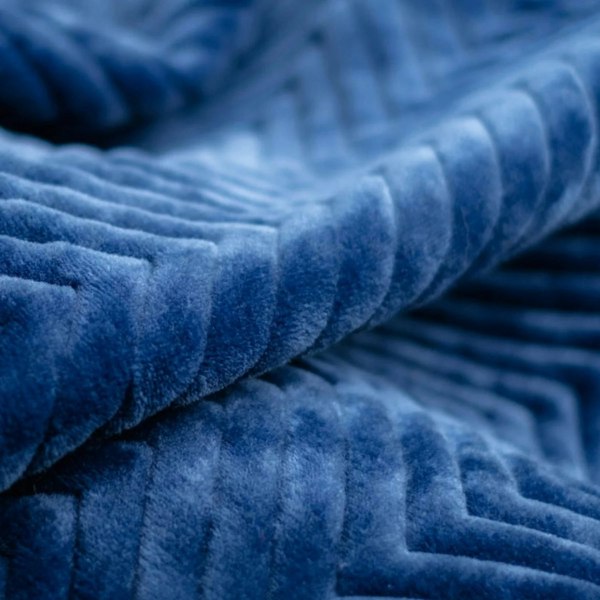 Dreamland Hurry Home Velvet Heated Throw Electric Blanket - Navy Blue Herringbone - 160cm x 120cm