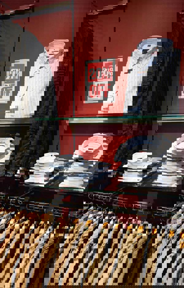 Durable DURAFRAME Self Adhesive Magnetic Signage Frame | 2 Pack | A5 Silver