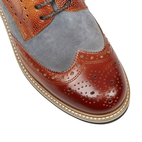 Embassy London Wanderer - Foxy - Men's chunky combat style lace up and zip up boot in tan