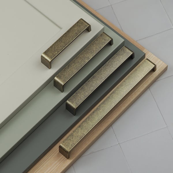 Handle & Home Antique Brass D-Bar Handles