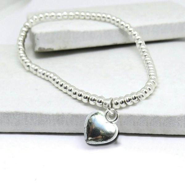 Aye Do Gifts Best Cat Mum Gift Box, Silver Heart Bracelet & Chocolate Hearts