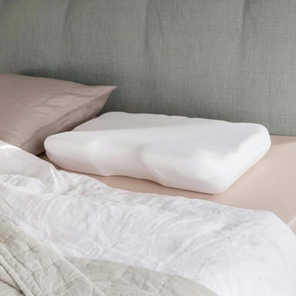 Putnam Pillow Putnams sleep on back pillow support foam back neck pain made in the UK