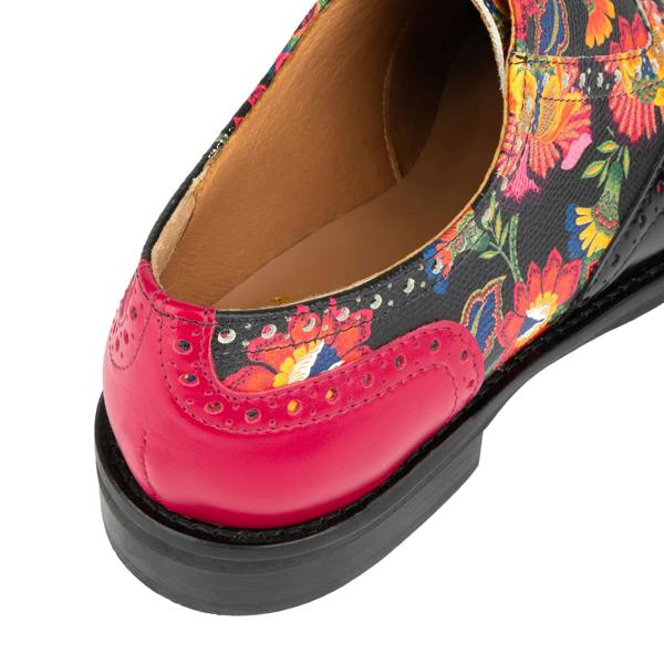 Embassy London Vivienne - Black & Red Flowers - Women's oxford lace-up shoe with brogue details