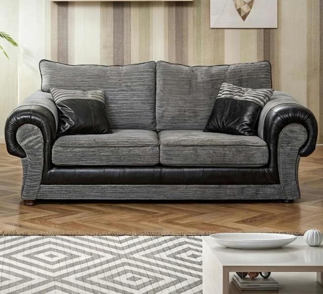 Tango Sofa Scene