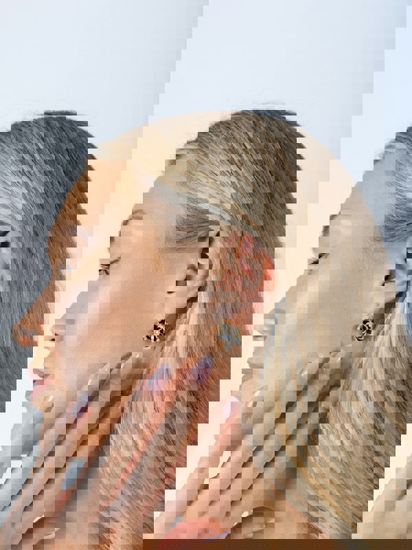 SVNX Black Floral Pearl Stud Earrings in Gold Colour