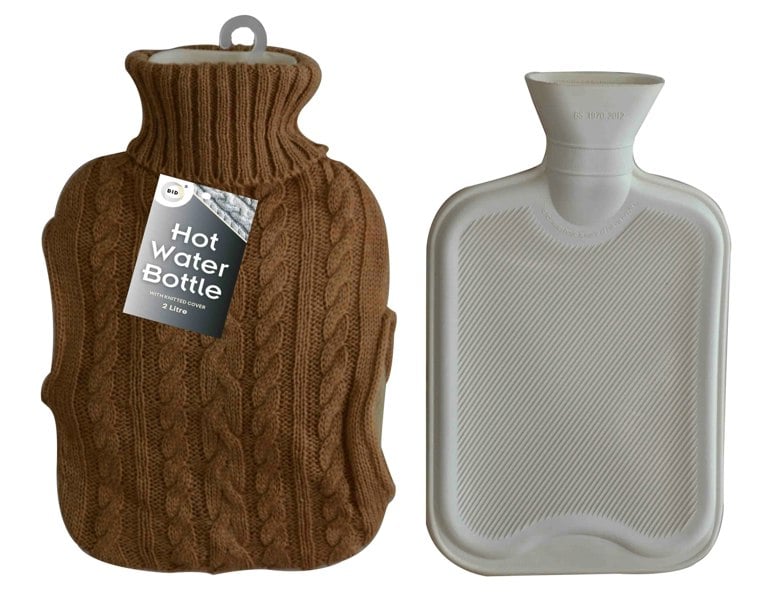 Generise Extra Warmth 2 Litre Hot Water Bottle with Knitted Cover and Pockets