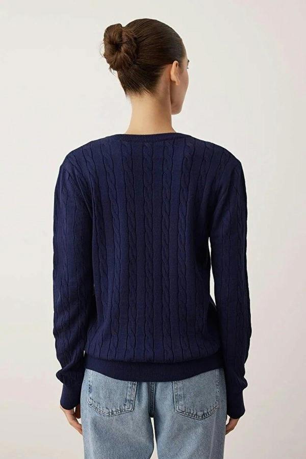 WOVCOR Horse Embroidered V-Neck Cable Knit Sweater