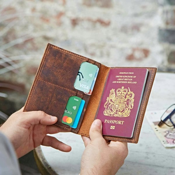 Paper High Buffalo Leather Passport Cover & Luggage Tag Set