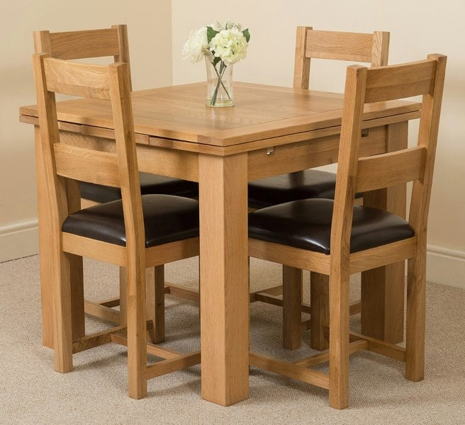 That's Furniture Richmond Small Extending Oak Dining Set with Lincoln Oak Chairs
