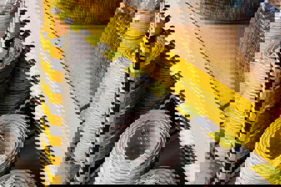 Durable Adhesive Warning Corner Impact Protection Profiles C25R | 1 Metre