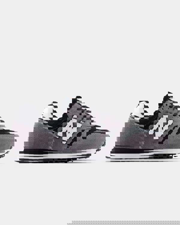 New Balance 373V2 Mens Trainers in Castlerock - side