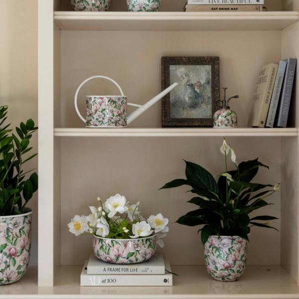 Ivyline Maisie Vintage Metal Watering Can