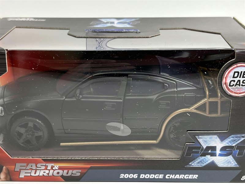 Jada Fast and Furious Fast X 2006 Dodge Charger Heist Car 1:32 Scale Jada 33374