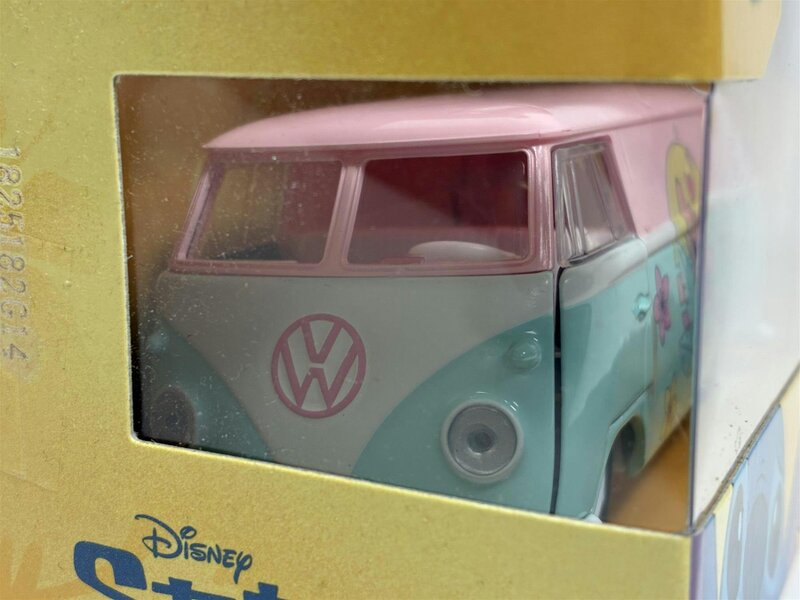MCSlots Stitch 1961 Volkswagen VW Bus 1:32 Scale Jada 36358