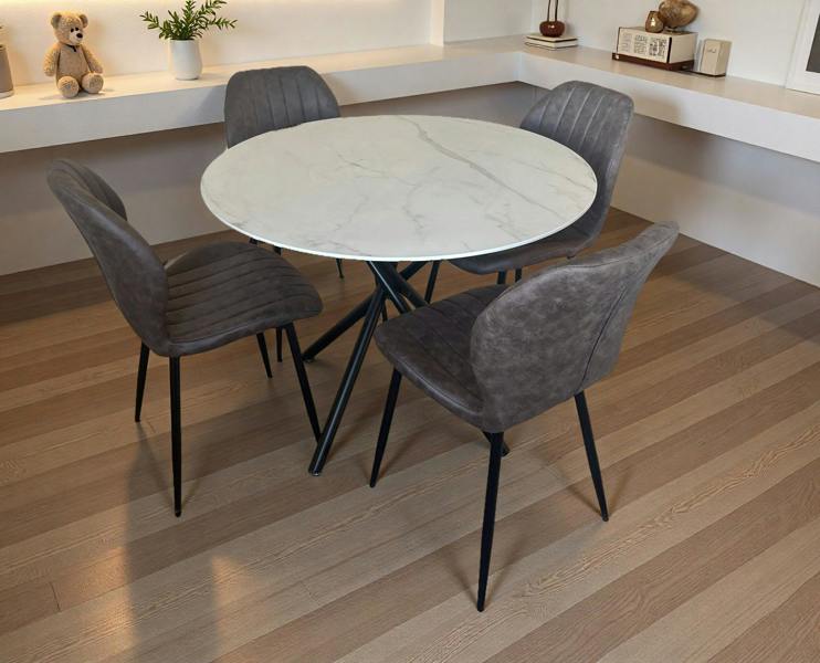 Outdoor Living Seattle Dining Table with 4 Jaydn Leather Chairs