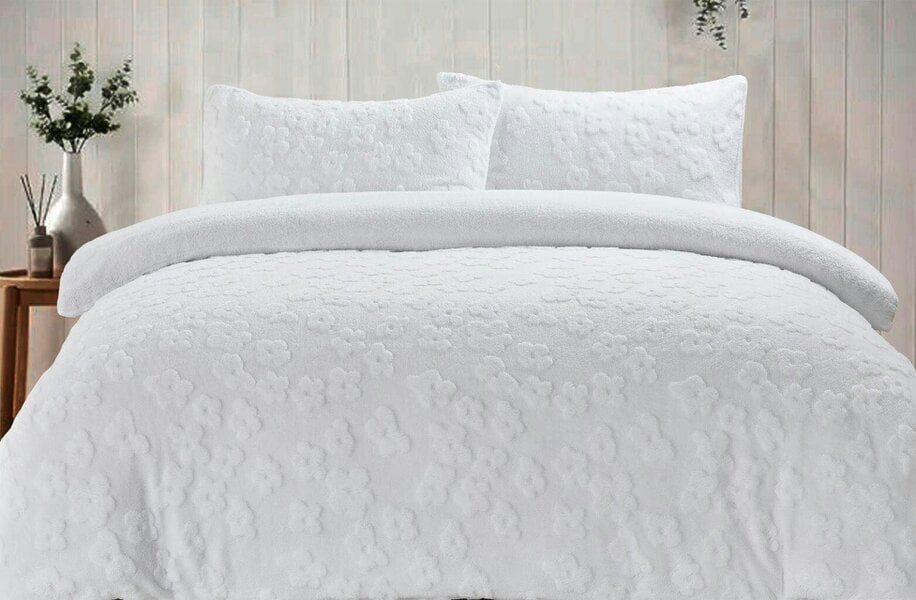 Night Zone Daisy Embossed Teddy Fleece Duvet Cover Set – Super Soft Warm Winter Bedding - White