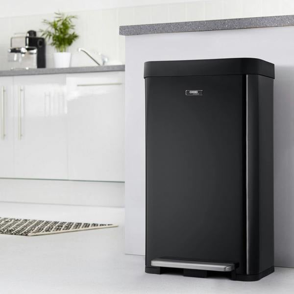 Cooks Professional XL Pedal Bin 65L | Black