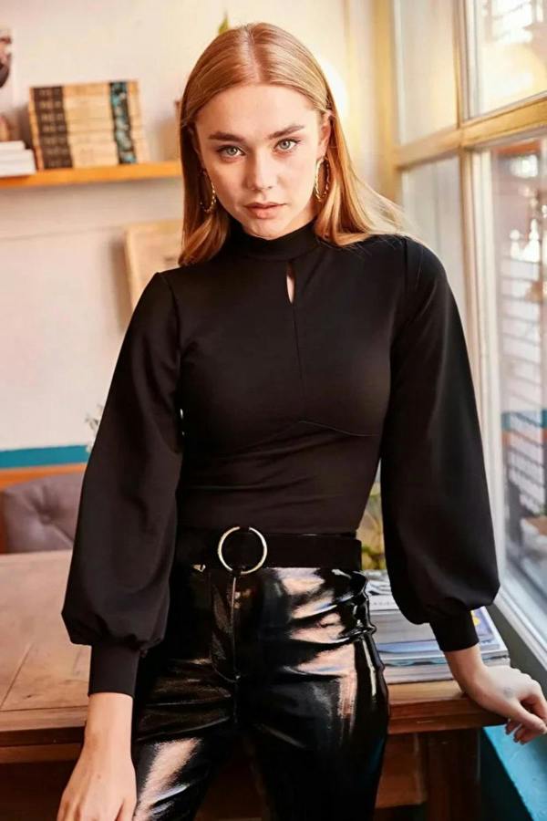 Hoxton Gal Crepe Blouse with Keyhole Front and Balloon Sleeves