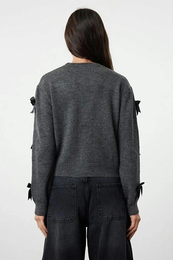 WOVCOR Soft Textured Knit Sweater with Bow Detail