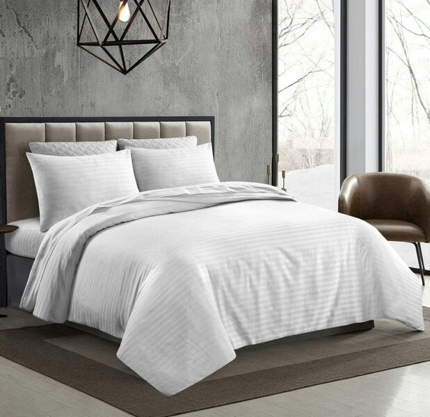 Night Zone 250 Thread Count Stripe Duvet Cover Set – 100% Cotton Hotel Quality Bedding - White