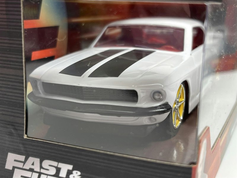 Jada Fast and Furious Romans Ford Mustang White 1:32 Scale Jada 99517