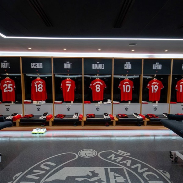 Virgin Experience Days Manchester United Football Club Stadium Tour with Meal in the Red Café for Two