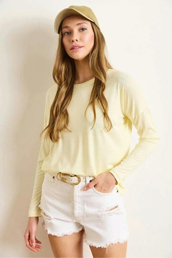 Hoxton Gal Crew Neck Draped Batwing Viscose Blouse