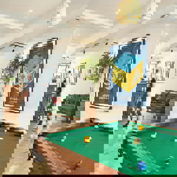 Reign&Hail Pool Chalk