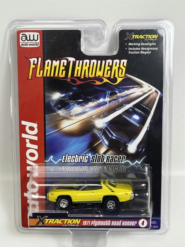 Auto World Slot Cars 1971 Plymouth Road Runner Yellow X Traction Flame Throwers HO Scale SC366-4