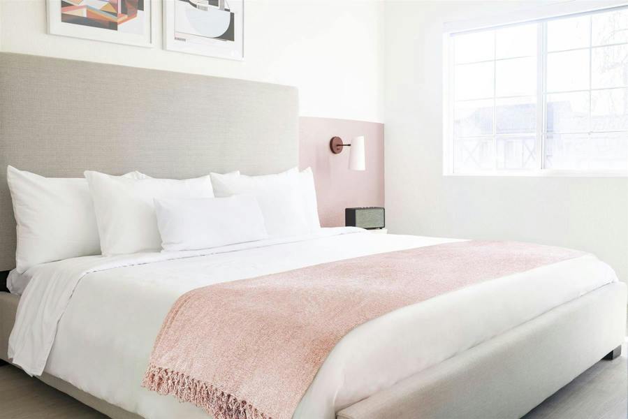Darcy Tassel Blush Pink Throw 50x60"