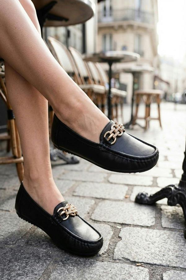 Olivia Womens Rhinestone Chain Loafers - Black