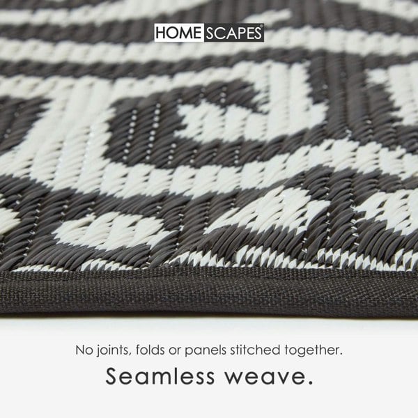 HOMESCAPES Round Outdoor Rug Luxury Waterproof Reversible Recycled, For Garden, Enid Aztec