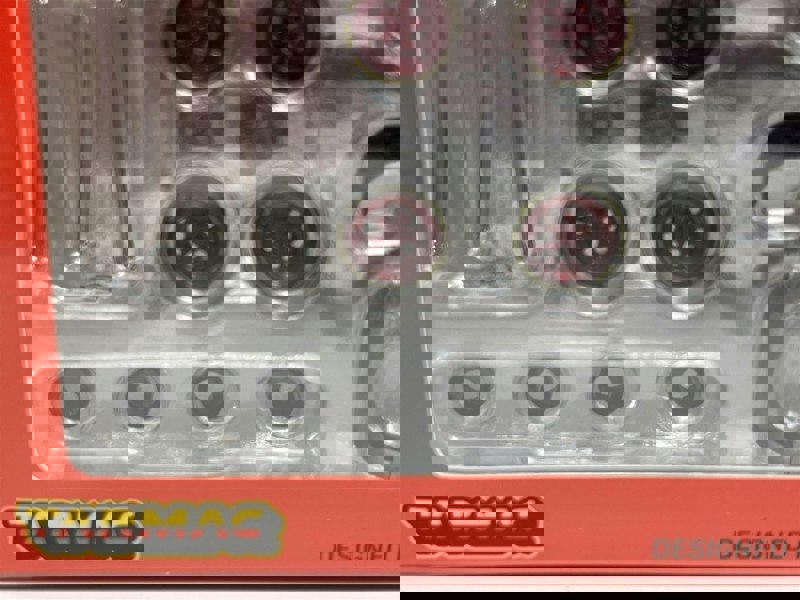 Tarmac Rotiform HUR 8 Piece Set Chrome Red 1:64 Tarmac Works T64W006RD