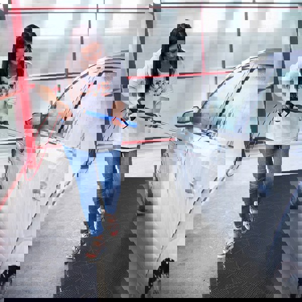 Monstershop Vented Garage Floor Tiles With Edges – 90 Black & 30 Grey