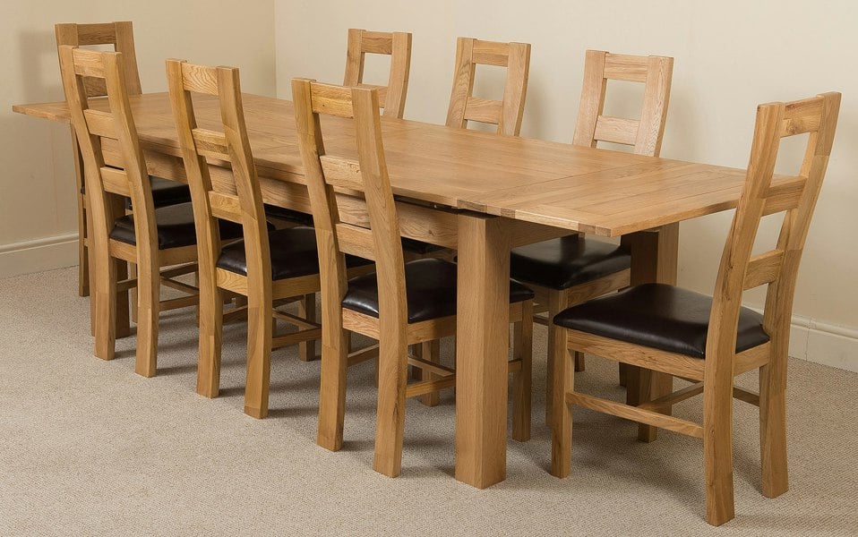 That's Furniture Richmond Large Oak Extending Dining Table with Yale Oak Chairs