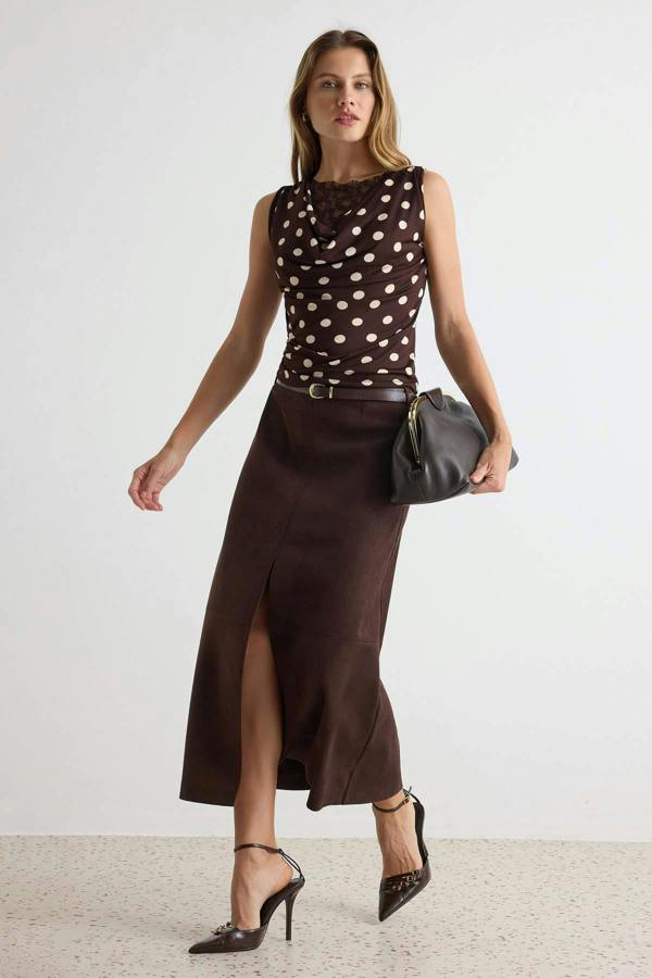 WOVCOR Fitted Scoop Neck Sleeveless Lace Detail Knitted Blouse